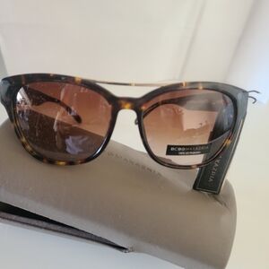 BCBGMaxAzria Brown Tortoise Sunglasses